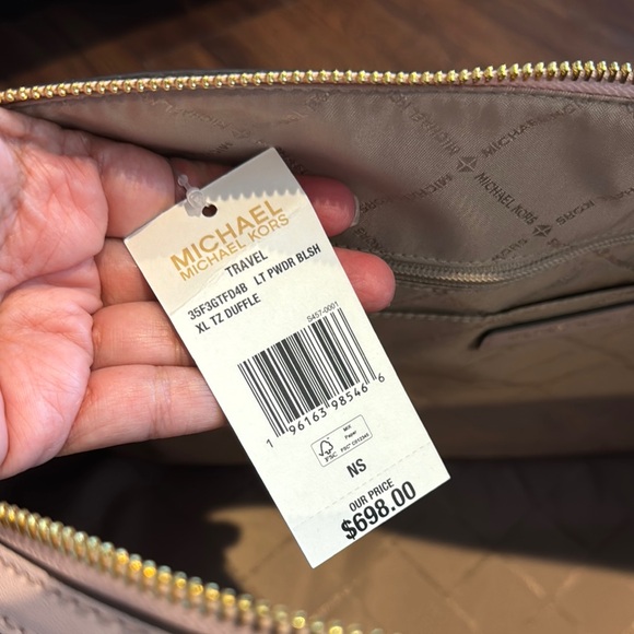 Michael Kors NWT Jet Set Travel Extra Large Duffle weekender Bag in Blush Pink. - Picture 8 of 13